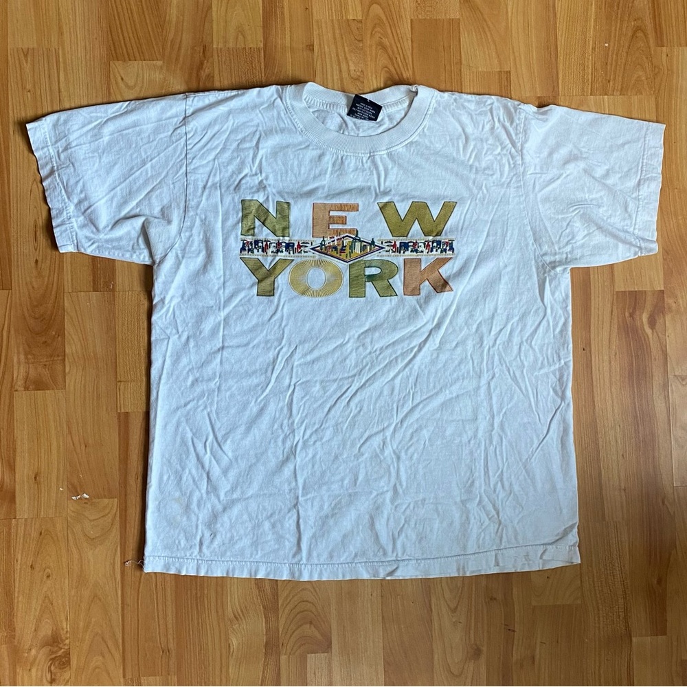 NEW YORK White Graphic T-Shirt